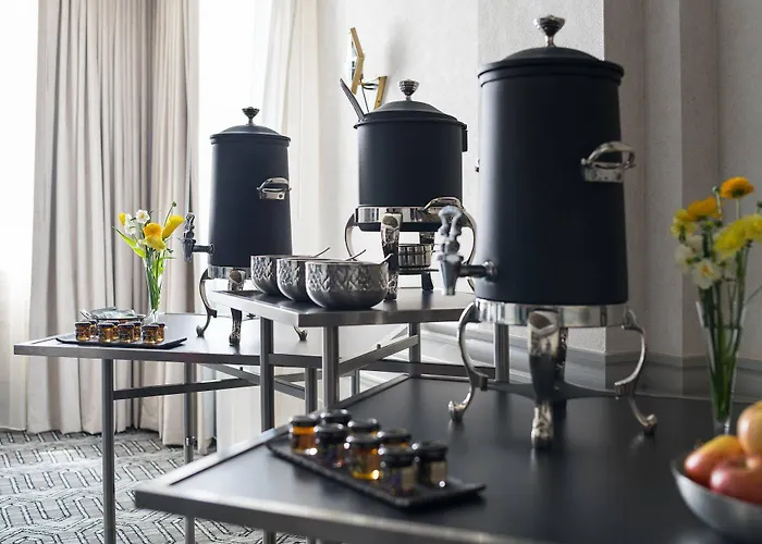 Hotel Leveque, Autograph Collection 4*